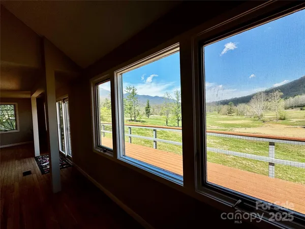 $349,000 | 145 Townhouse Drive, Burnsville, NC 28714