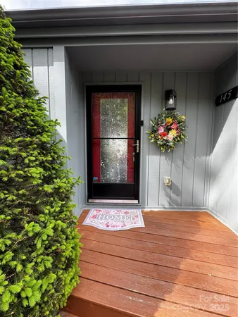 $349,000 | 145 Townhouse Drive, Burnsville, NC 28714