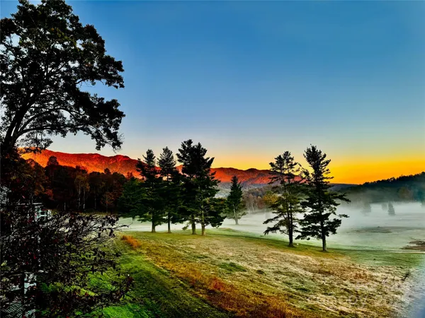 $349,000 | 145 Townhouse Drive, Burnsville, NC 28714