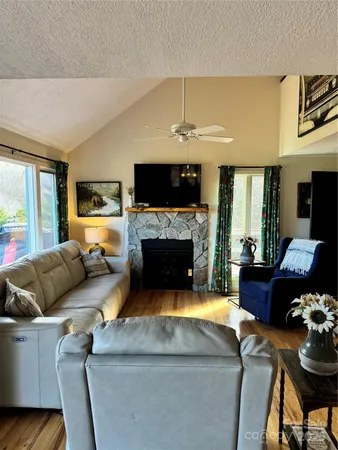 $349,000 | 145 Townhouse Drive, Burnsville, NC 28714