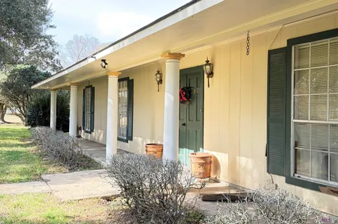 $199,000 | 77360 McBay Drive, Grosse Tete, LA 70740