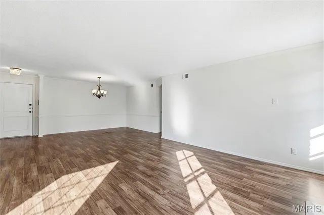 $179,000 | 1511 Hampton Hall Drive, Unit 14, Chesterfield, MO 63017