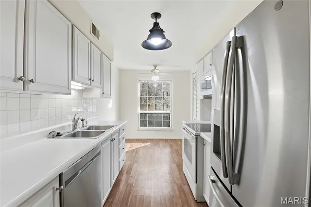 $179,000 | 1511 Hampton Hall Drive, Unit 14, Chesterfield, MO 63017