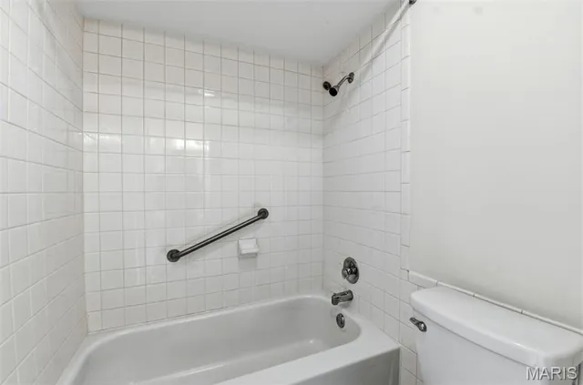 $179,000 | 1511 Hampton Hall Drive, Unit 14, Chesterfield, MO 63017