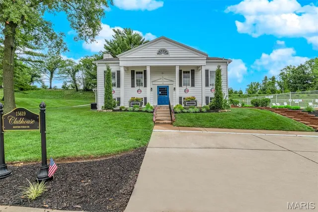 $179,000 | 1511 Hampton Hall Drive, Unit 14, Chesterfield, MO 63017