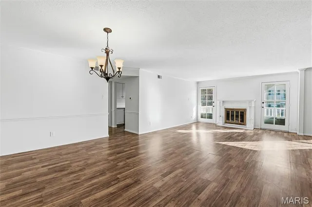 $179,000 | 1511 Hampton Hall Drive, Unit 14, Chesterfield, MO 63017