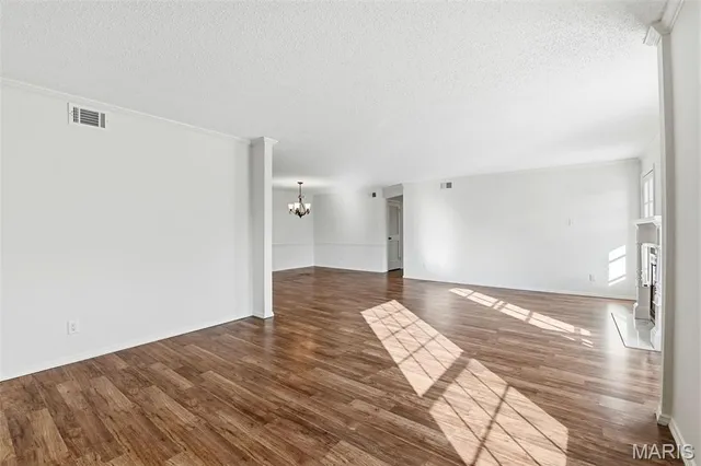 $179,000 | 1511 Hampton Hall Drive, Unit 14, Chesterfield, MO 63017