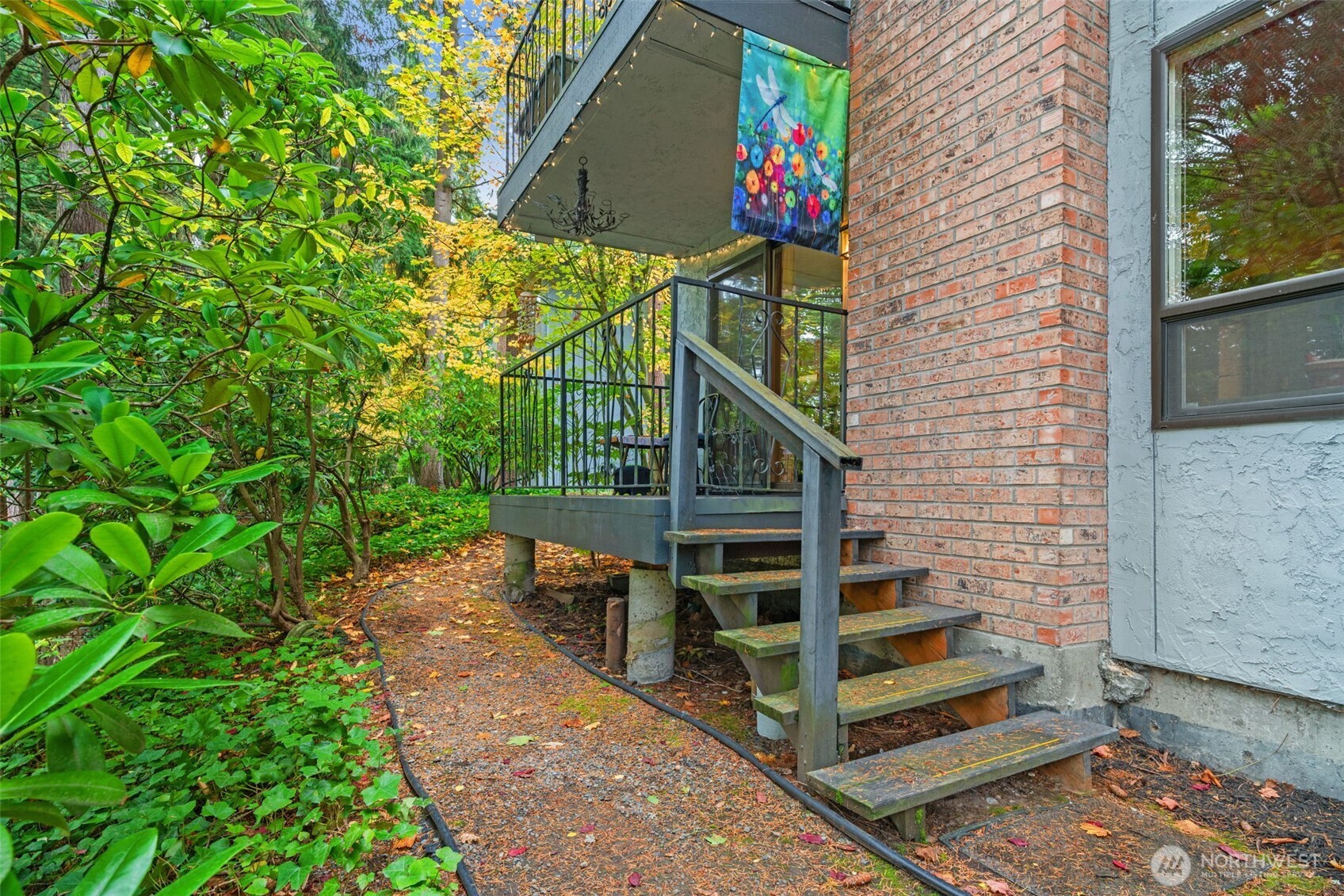 8517 242nd Street Southwest, Unit 402B Edmonds, WA 98026 - Photo 22 of 23 a view of entryway