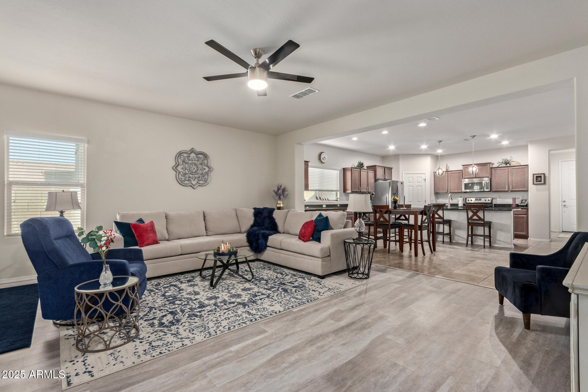 17532 West Bajada Road Surprise, AZ 85387 - Photo 5 of 35 07 - Bajada