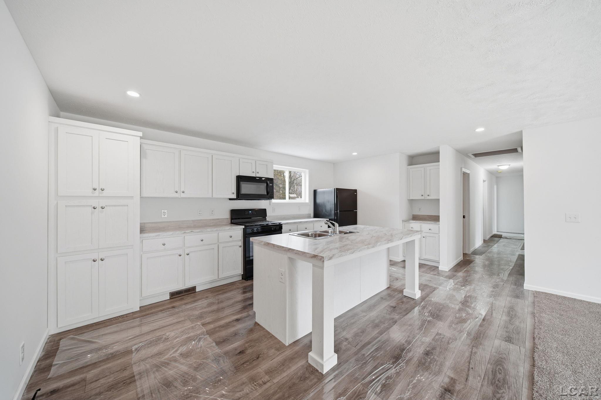 4760 Hooks Mill Road Adrian, MI 49221 - Photo 8 of 46
