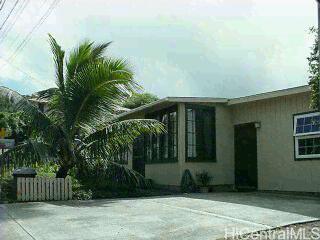 549 Kawailoa Road Kailua, HI 96734 - Photo 1 of 1 a front view of a house