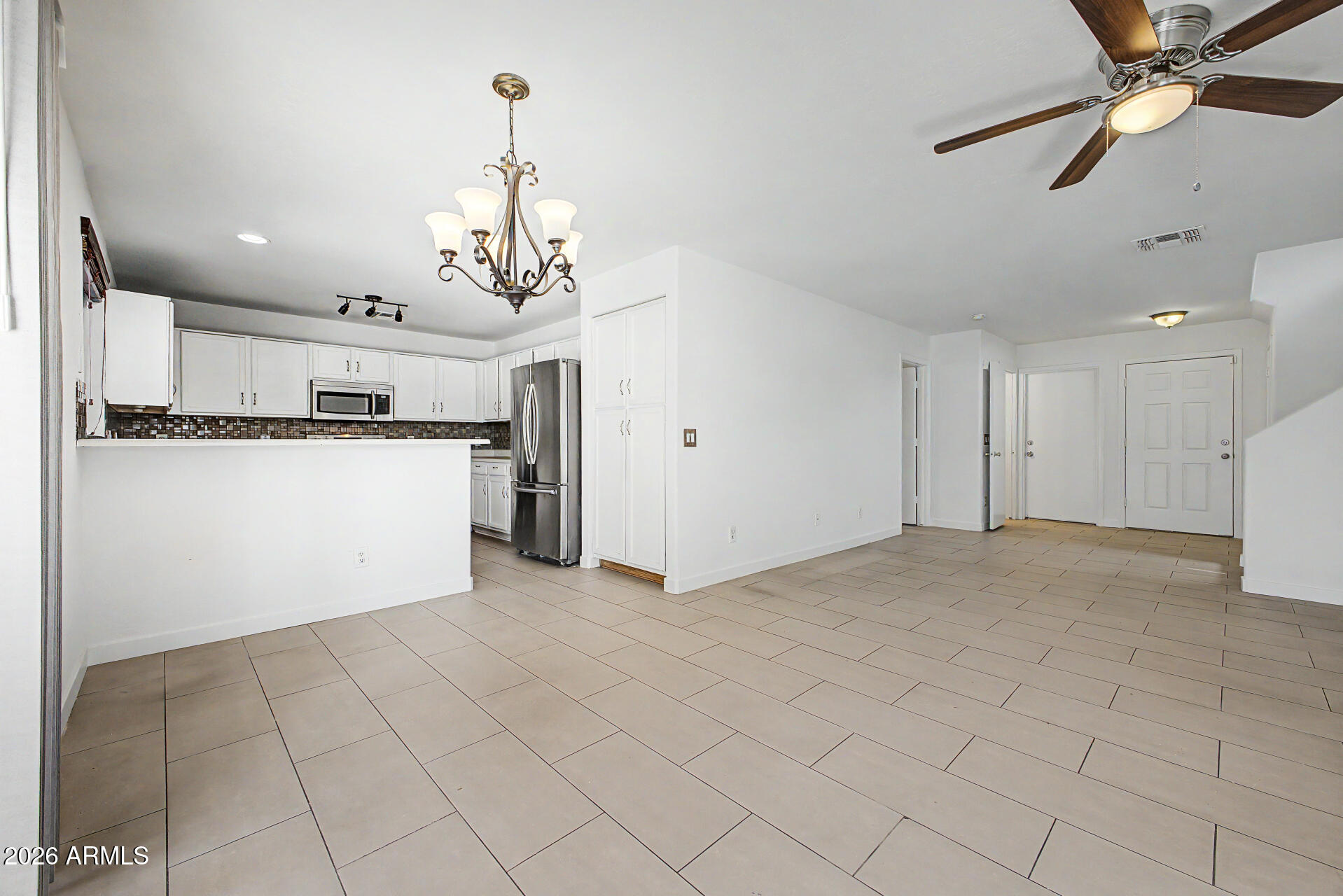 12044 West Larkspur Road El Mirage, AZ 85335 - Photo 8 of 39 08-Larkspur