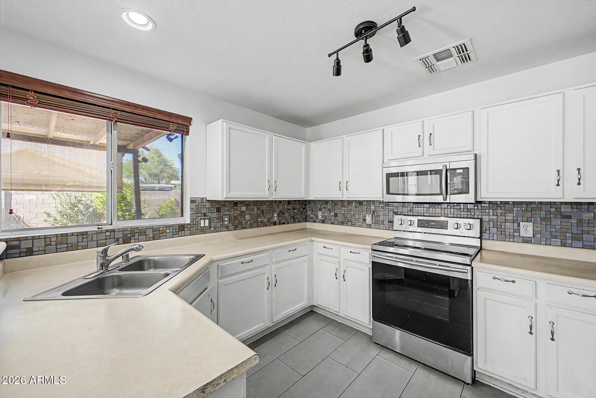 12044 West Larkspur Road El Mirage, AZ 85335 - Photo 10 of 39 10-Larkspur
