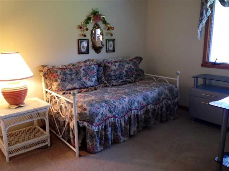 5928 Charing Cross Road Indianapolis, IN 46217 - Photo 12 of 18 Gallery Image 12