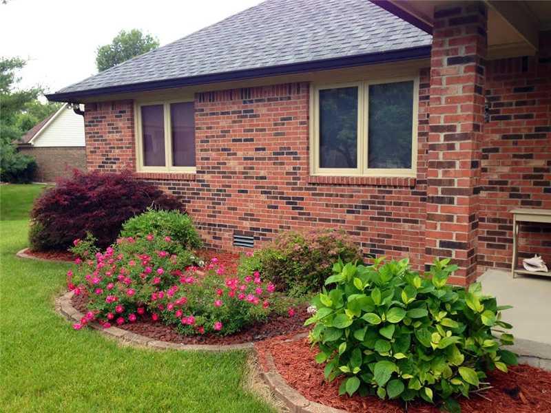 5928 Charing Cross Road Indianapolis, IN 46217 - Photo 3 of 18 Gallery Image 3