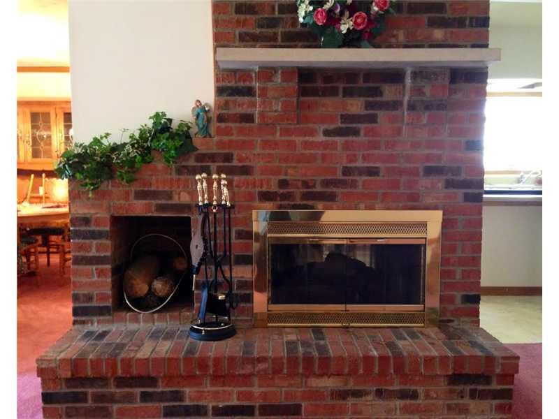 5928 Charing Cross Road Indianapolis, IN 46217 - Photo 6 of 18 Gallery Image 6