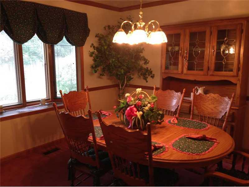 5928 Charing Cross Road Indianapolis, IN 46217 - Photo 8 of 18 Gallery Image 8