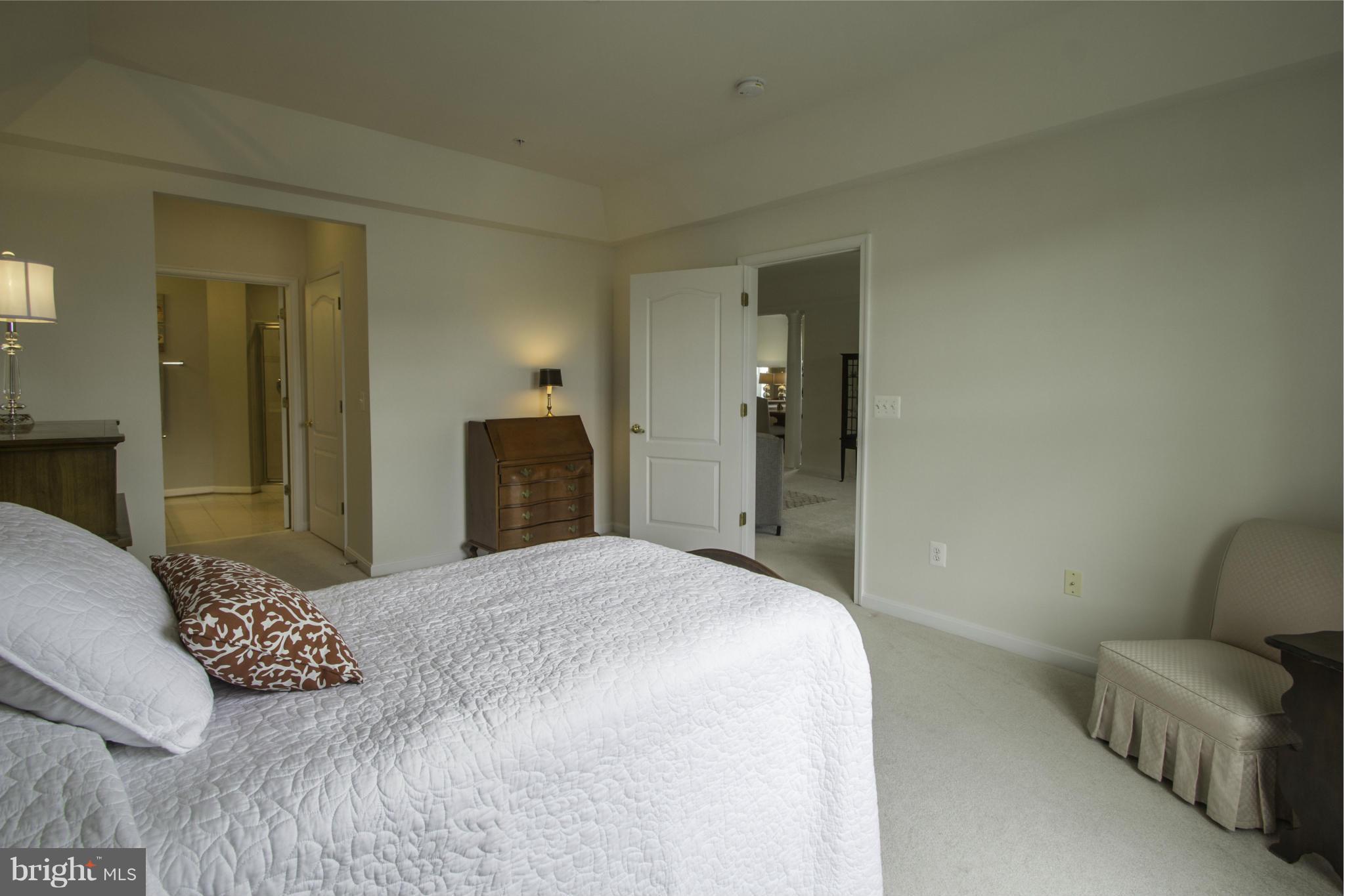 8601 Roaming Ridge Way, Unit 403 Odenton, MD 21113 - Photo 16 of 30 Bedroom (Master)