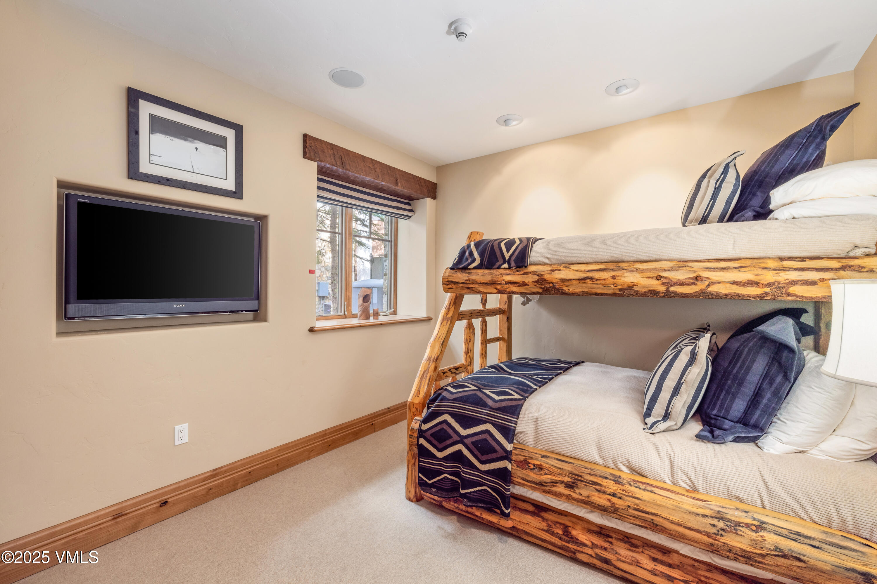 825 West Forest Road, Unit 2 Vail, CO 81657 - Photo 34 of 49 138A6209_1_1v2