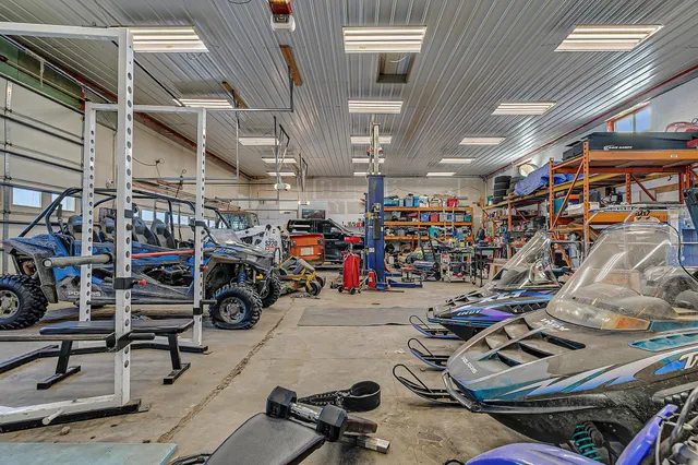 $595,000 | 2818 337th Lane Northwest, Cambridge, MN 55008