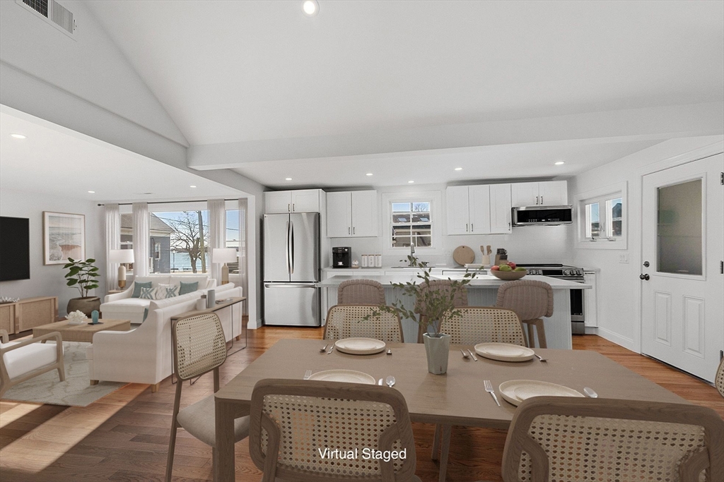 55 Mansfield Street, Unit B Gloucester, MA 01930 - Photo 3 of 19