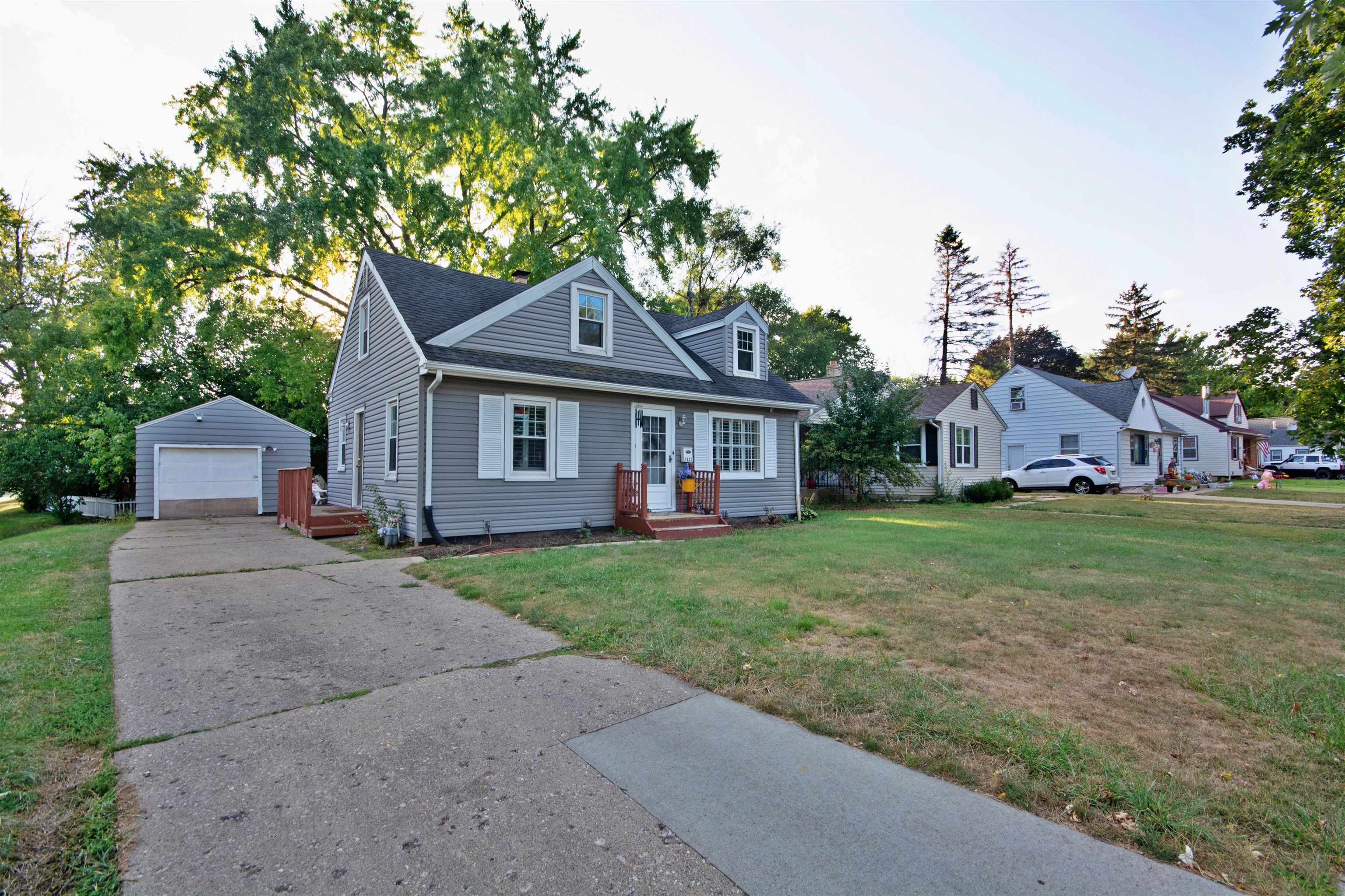 1823 Nebraska Road Rockford, IL 61108 - Photo 1 of 20 Gallery Image 1