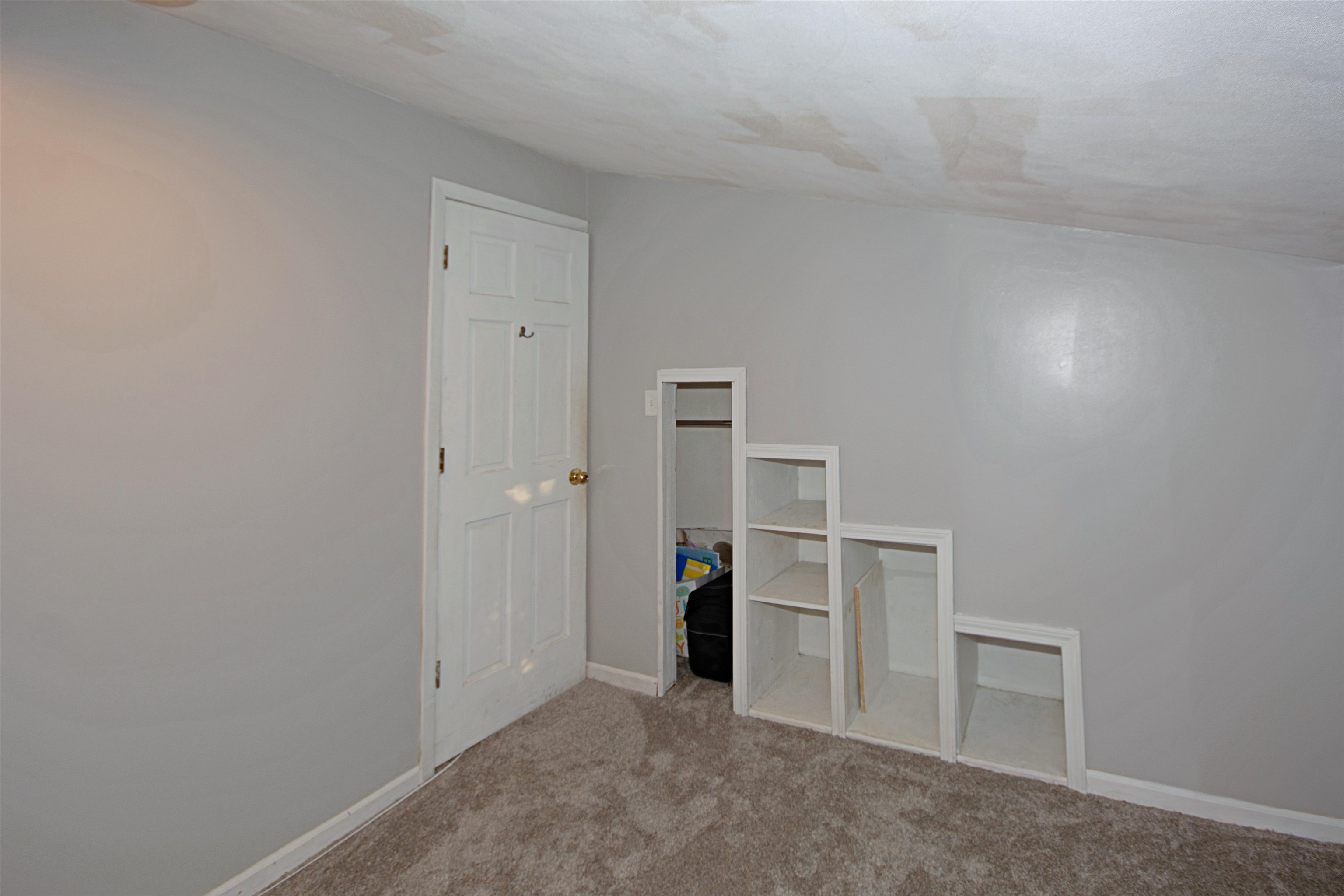 1823 Nebraska Road Rockford, IL 61108 - Photo 14 of 20 Gallery Image 14
