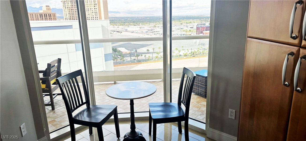 2747 Paradise Road, Unit 2206 Las Vegas, NV 89109 - Photo 11 of 26