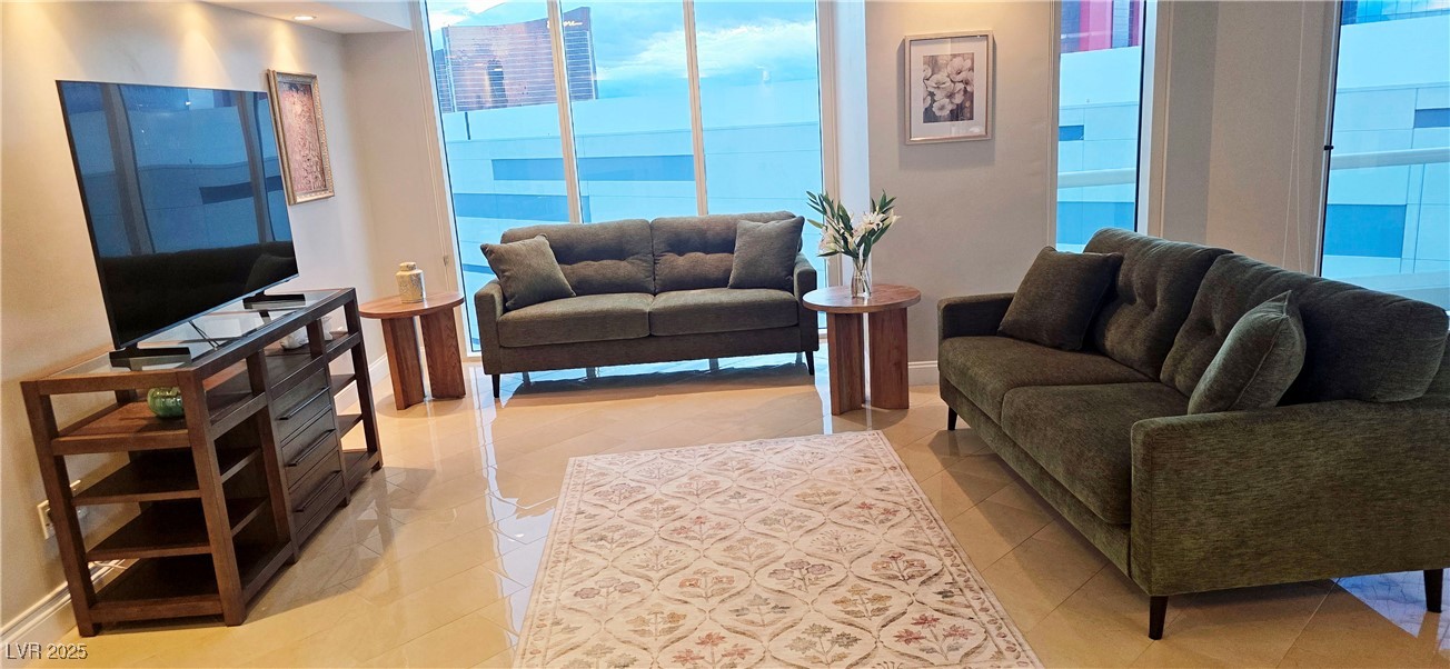 2747 Paradise Road, Unit 2206 Las Vegas, NV 89109 - Photo 3 of 26