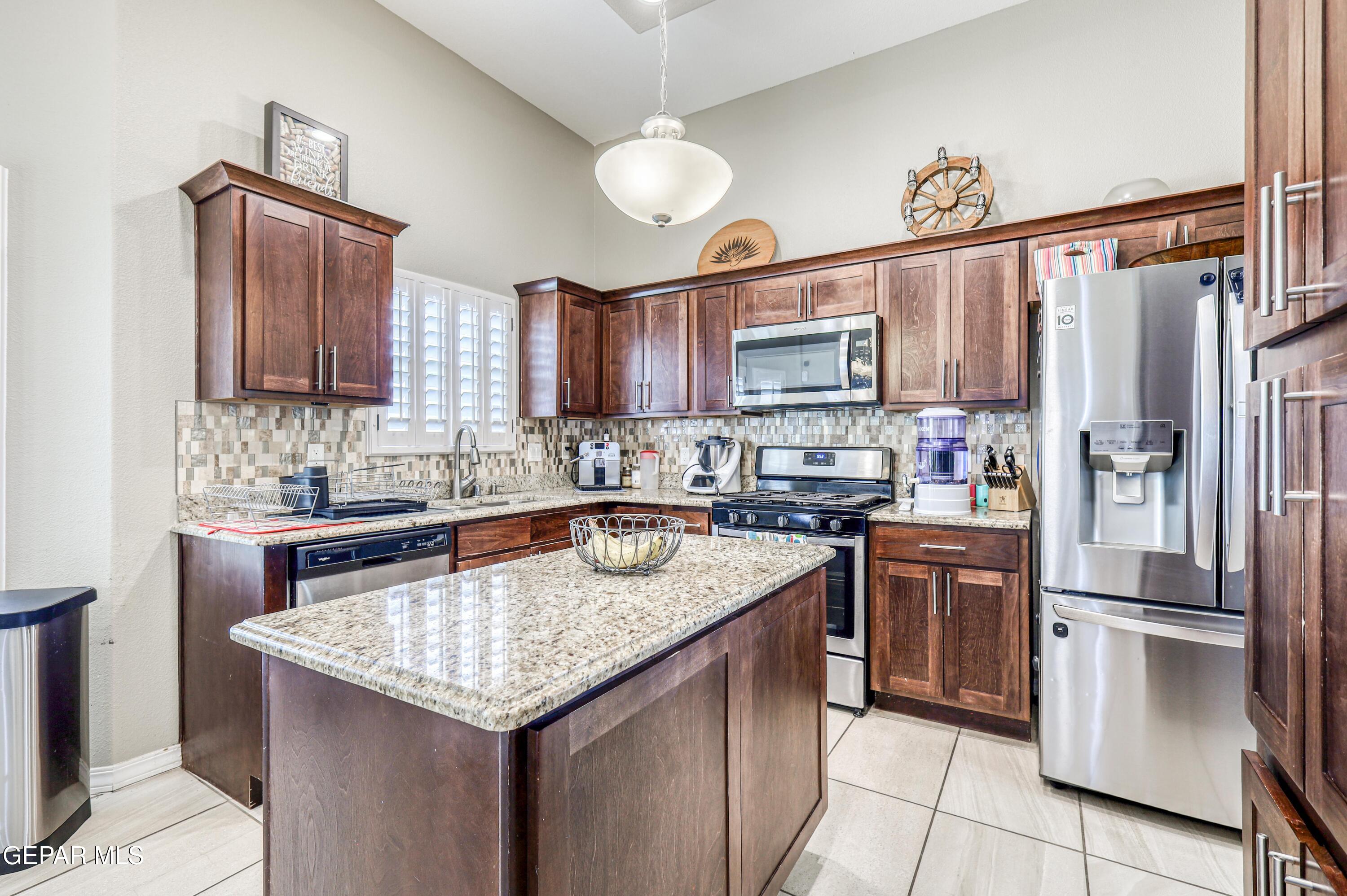 6068 Rivet Place El Paso, TX 79932 - Photo 14 of 73 IMG_8368_HDR