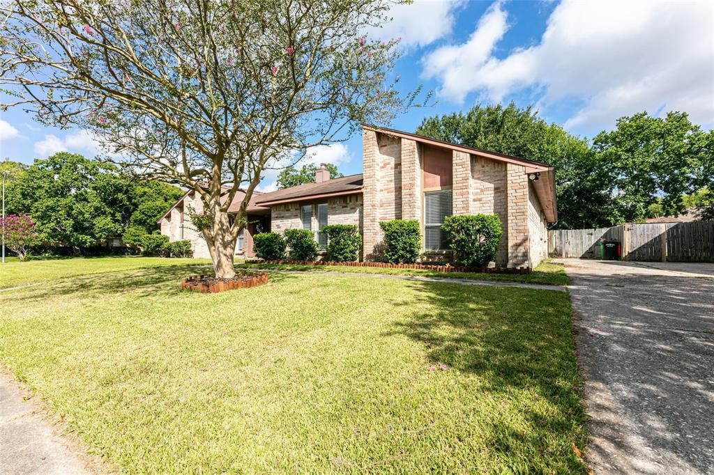 2307 Spring Dusk Drive Spring, TX 77373 - Photo 3 of 25 Gallery Image 3