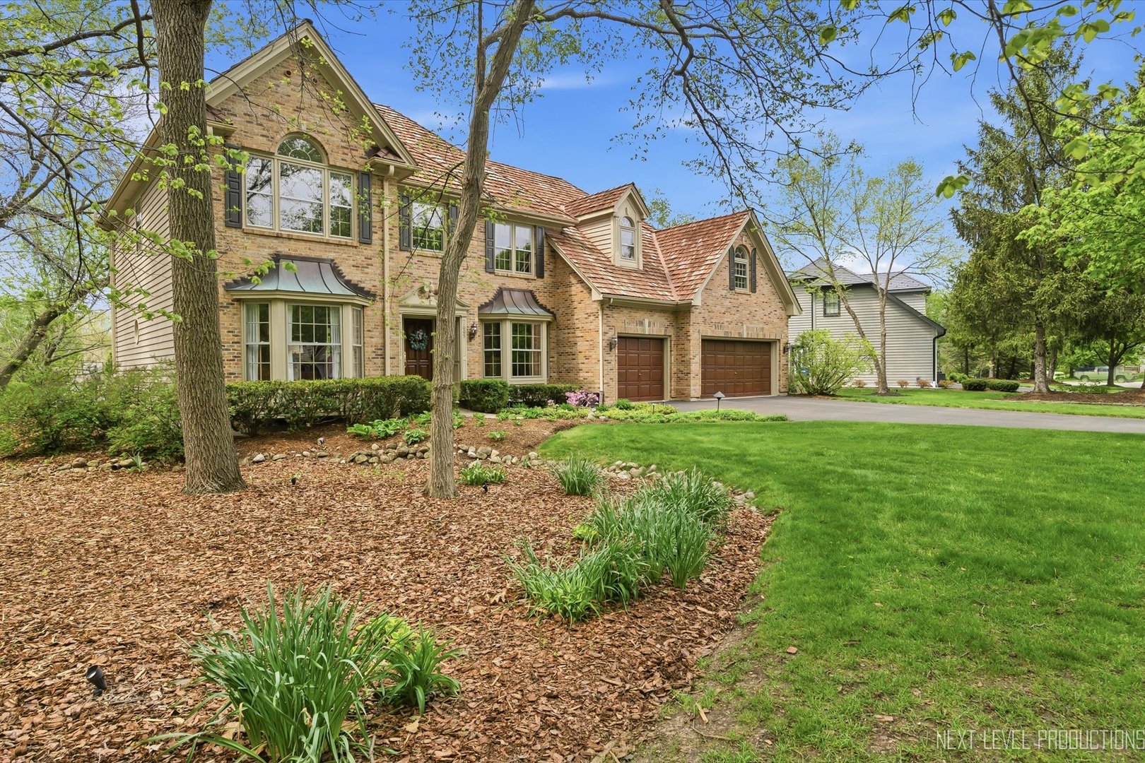 1005 Stonehedge Road St. Charles, IL 60174 - Photo 8 of 45 Gallery Image 8