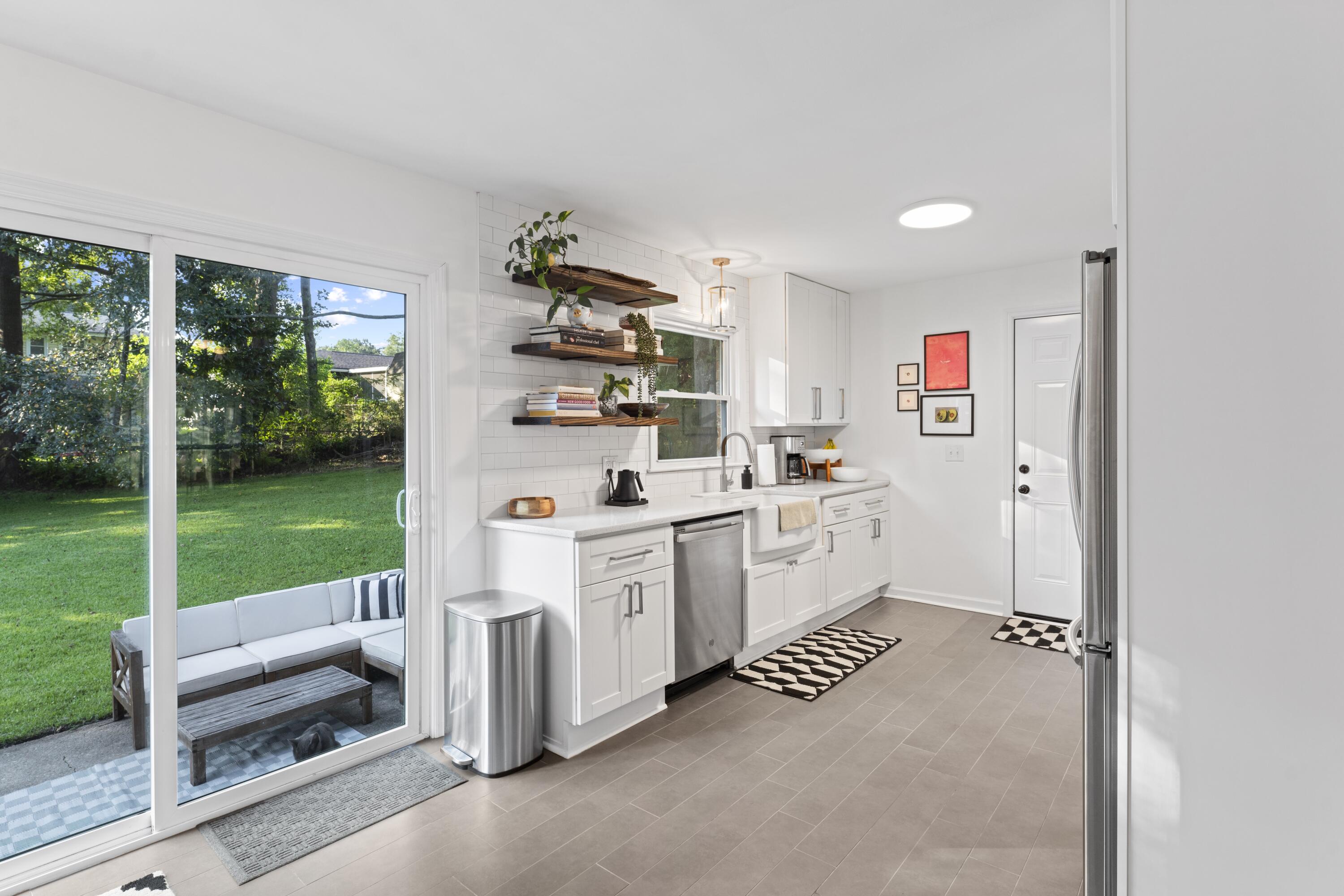 1242 Springhill Road Hanahan, SC 29410 - Photo 11 of 35 Kitchen
