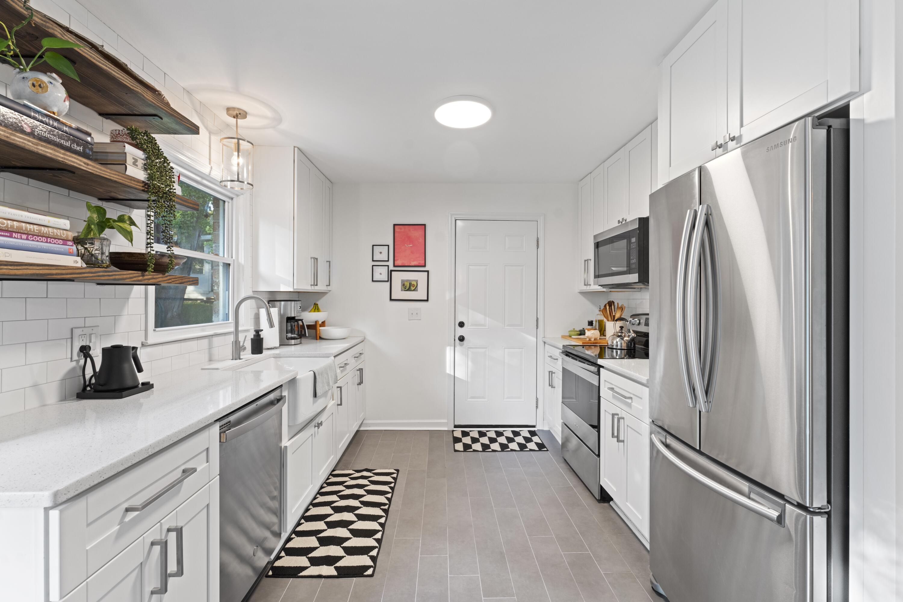 1242 Springhill Road Hanahan, SC 29410 - Photo 12 of 35 Kitchen