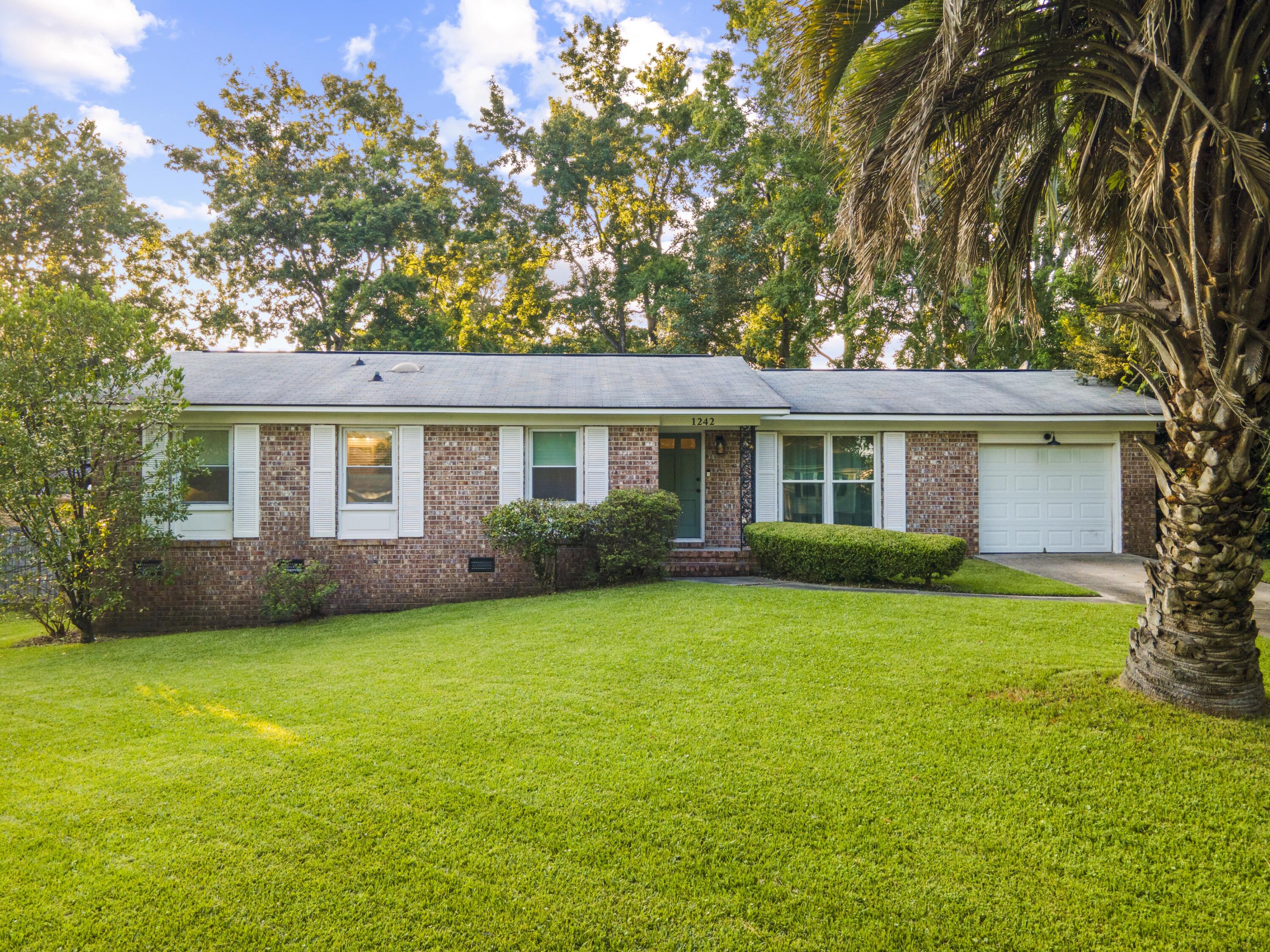 1242 Springhill Road Hanahan, SC 29410 - Photo 2 of 35 Front of house