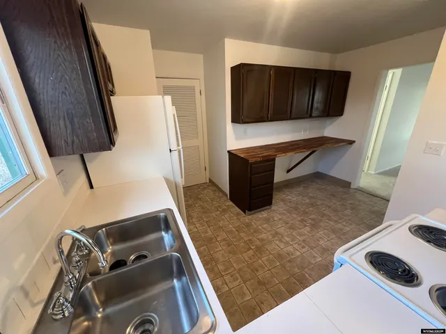 $238,500 | 212 Kinnikinnick Drive, Riverton, WY 82501