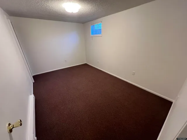 $238,500 | 212 Kinnikinnick Drive, Riverton, WY 82501