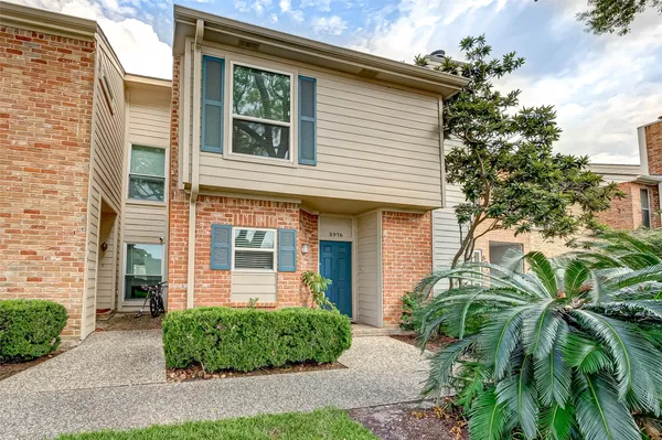 $2,300 | 5976 Woodway Place Court, Houston, TX 77057