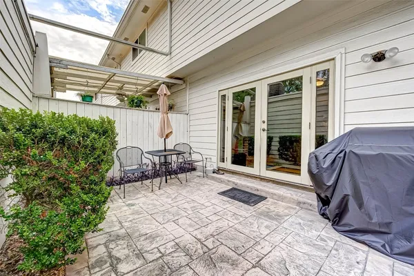 $2,250 | 5976 Woodway Place Court, Houston, TX 77057