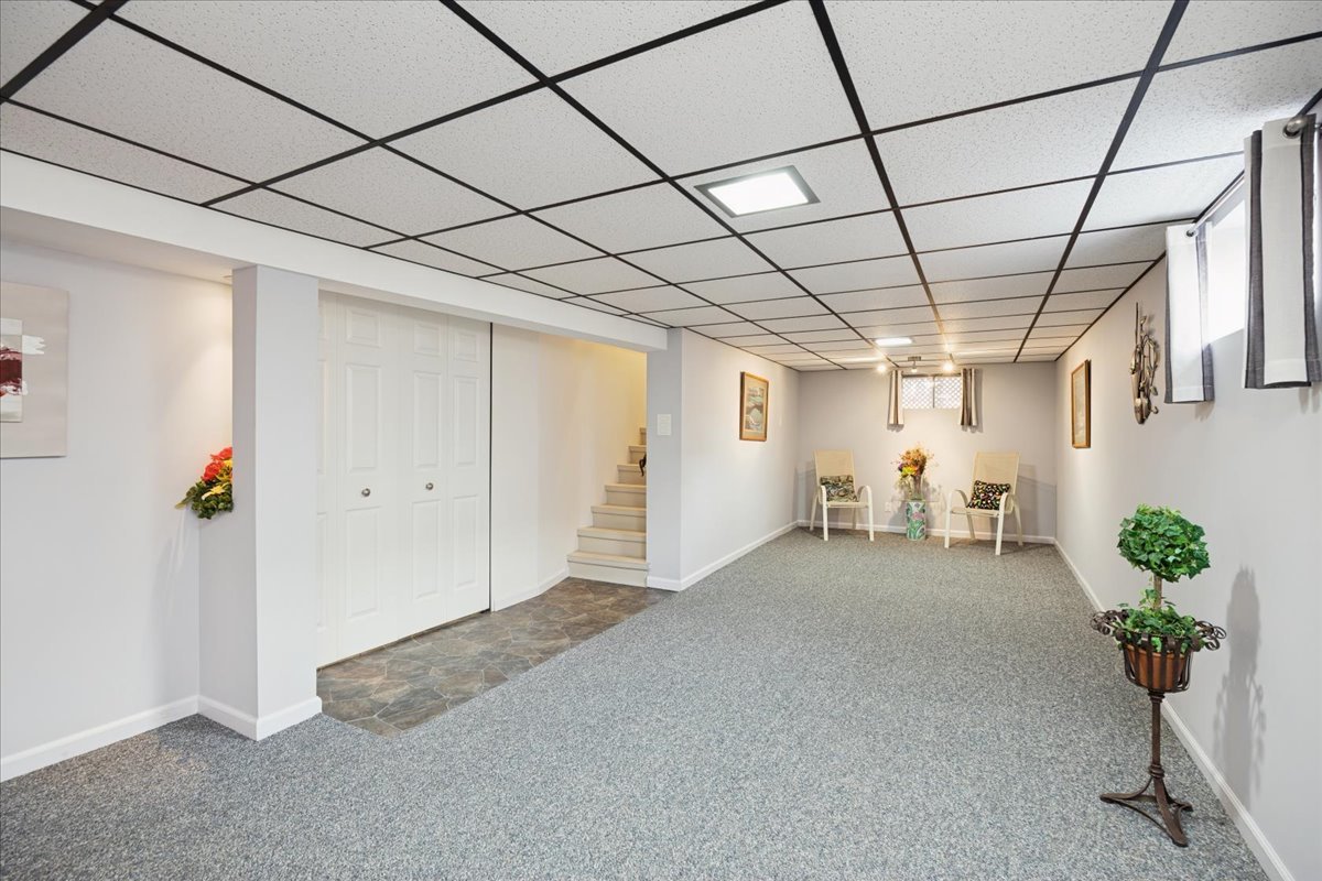 4116 Raymond Avenue Brookfield, IL 60513 - Photo 16 of 23