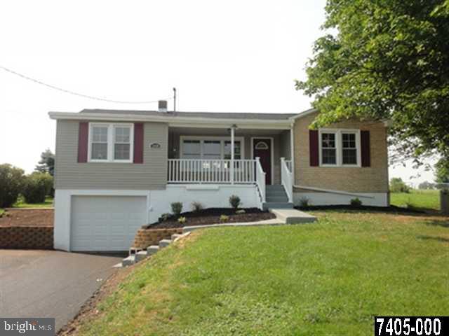2860 Fairfield Road Gettysburg, PA 17325 - Photo 2 of 25