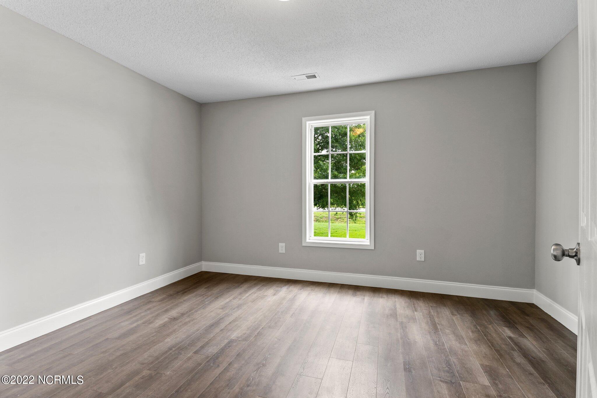 418 Rhodestown Road Jacksonville, NC 28540 - Photo 44 of 45 44-web-or-mls-DSC08235