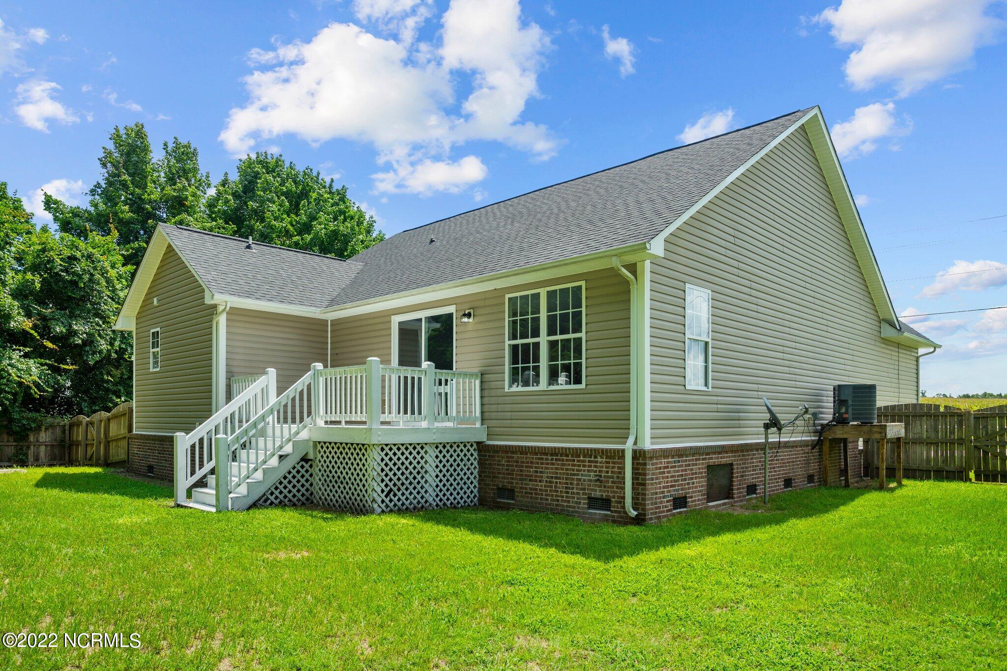 418 Rhodestown Road Jacksonville, NC 28540 - Photo 5 of 45 5-web-or-mls-DSC08091