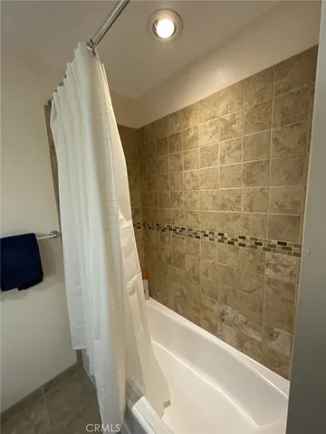 $3,750 | 1707 Pacific Coast Highway, Unit 125, Hermosa Beach, CA 90254