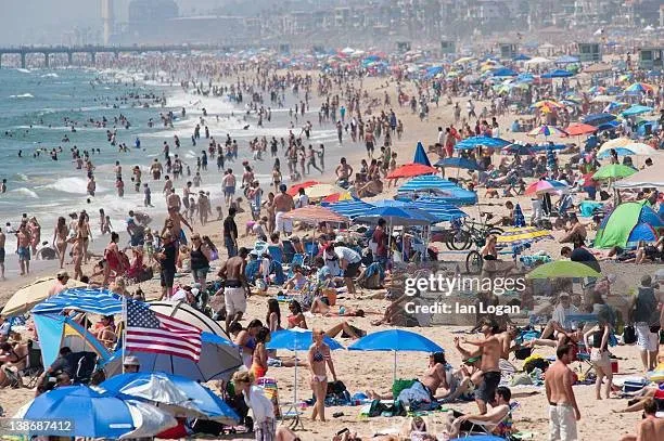 $3,750 | 1707 Pacific Coast Highway, Unit 125, Hermosa Beach, CA 90254