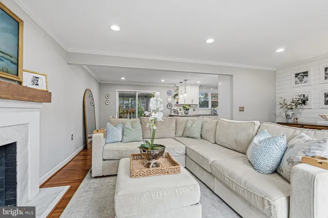 $575,000 | 231 East Timonium Road, Lutherville-Timonium, MD 21093