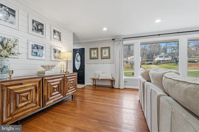 $575,000 | 231 East Timonium Road, Lutherville-Timonium, MD 21093