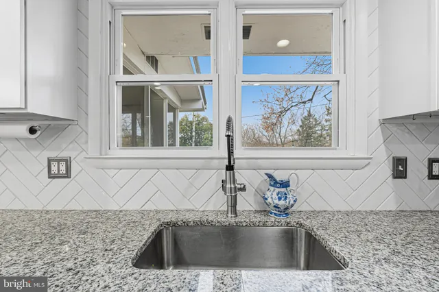 $575,000 | 231 East Timonium Road, Lutherville-Timonium, MD 21093