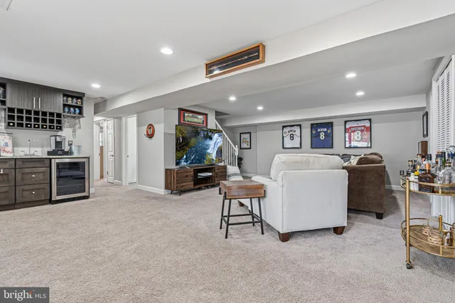 $575,000 | 231 East Timonium Road, Lutherville-Timonium, MD 21093