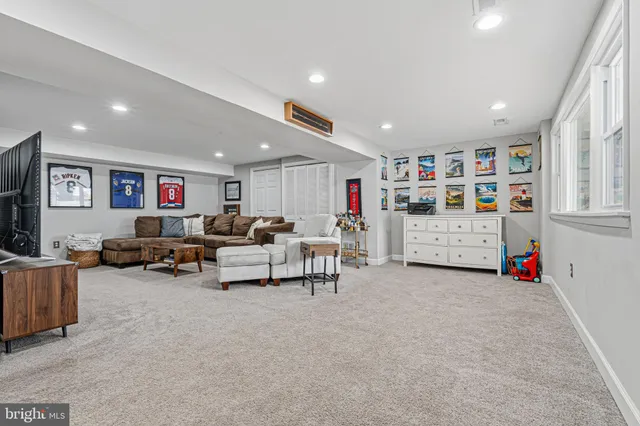 $575,000 | 231 East Timonium Road, Lutherville-Timonium, MD 21093